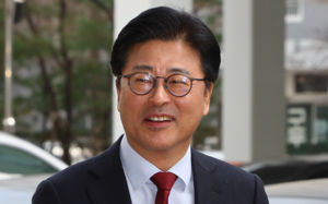 법원, 배현진 이어 김종혁 징계도 효력 정지