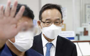 '수천억 배임' 선종구, 도주 후 캄보디아 체류…송환 교착