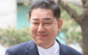 경찰, 김병기 5차 소환…편입-취업 특혜 차남도