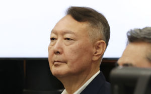 尹 '체포방해' 2심, 29일 선고…징역 10년 구형