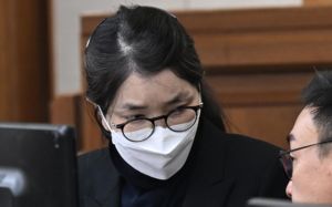 김건희 '주가조작·금품수수' 2심 오늘 종결