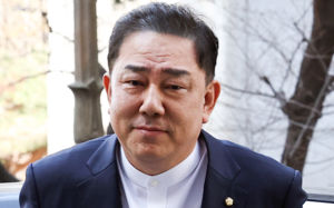 '6차 소환' 김병기 "구속영장 신청될 리 있나"