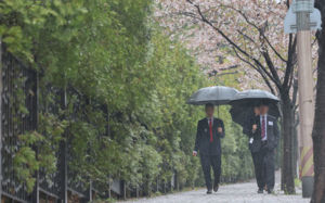 비 대부분 오전에 그쳐…오후부터 맑은 하늘