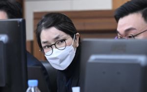 김건희 "尹, 계엄 사전에 언급 전혀 없었다"