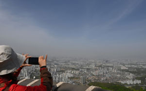 전국 황사에 미세먼지 '나쁨'…남부·제주 비