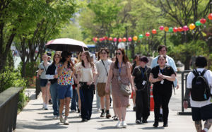 오늘 '초여름 날씨' 서울 최고 26도…일교차 20도