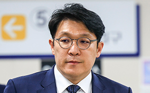 '김건희 그림 청탁' 김상민, 2심도 집행유예