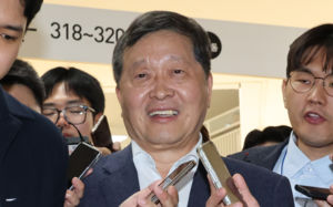 중노위원장 "삼전 노사 조정안 내일 나온다"