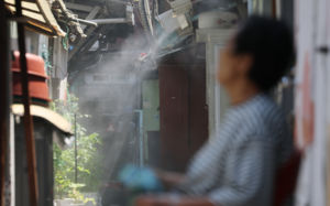 "계세요?" 폭염 때 취약 어르신 더 살핀다