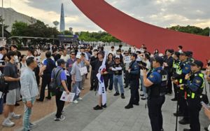 잠실 개표소 꽁꽁 봉쇄…체육단체들 출근 못해