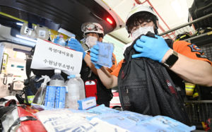 낮 최고 32도 '무더위'…전국 곳곳 소나기