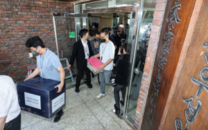 투표관리원 줄소환…투표 당일 상황 재구성