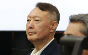 尹 내란 항소심 재개…특검 "사형 선고해야"