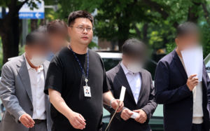 '주가조작 패가망신 1호' 4명 구속영장 기각