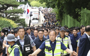 "의혹 해소 안돼"…신뢰 회복이 최대 과제