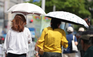물폭탄 가고 무더위…내륙 곳곳엔 소나기