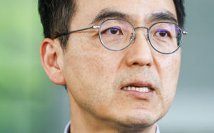 정성호 이어 檢총장 대행마저?…사의 표명설