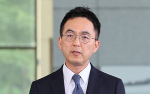 檢총장대행, 사의 표명…"형소법 개정 책임"