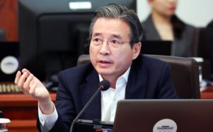 김용범 정책실장, '레버리지 ETF'로 피고발
