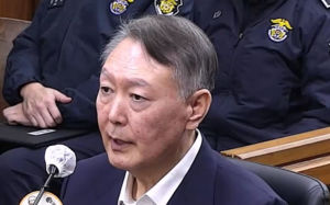 尹 "계엄, 법 따라 판단…박성재는 반대"