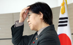 탈모약·기초연금…보건복지 정책 흔드는 외풍