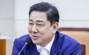 김병기 수사 1년만 구속영장…불체포특권 포기할까