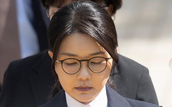 김건희 2심 "명품시계 수수, 청탁 단정 못해"