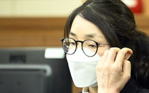 김건희 '매관매직' 2심서 감형…징역 7→5년