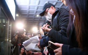 '역삼동 방화' 피의자, 범행 시인…"겁주려고 범행"