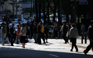 낮 최고 19도, 맑고 쌀쌀…내륙 대부분 한파특보