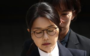 김건희 구속심문 40분만 종료…"치료 받고파"