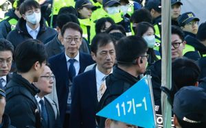 선관위 특검, 올공 진입…투표지 검증 돌입