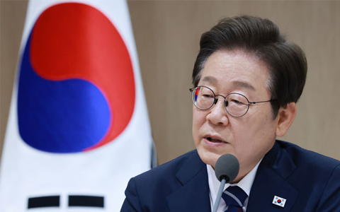 李 취임 한달