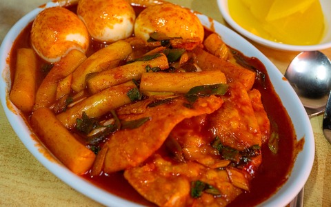 이 가을, 떡볶이 노포 따라 걷는 서울