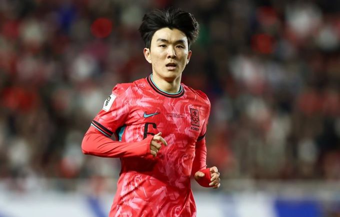 황인범, 경기중 발등 부상 홍명보호 빨간 불 켜졌다