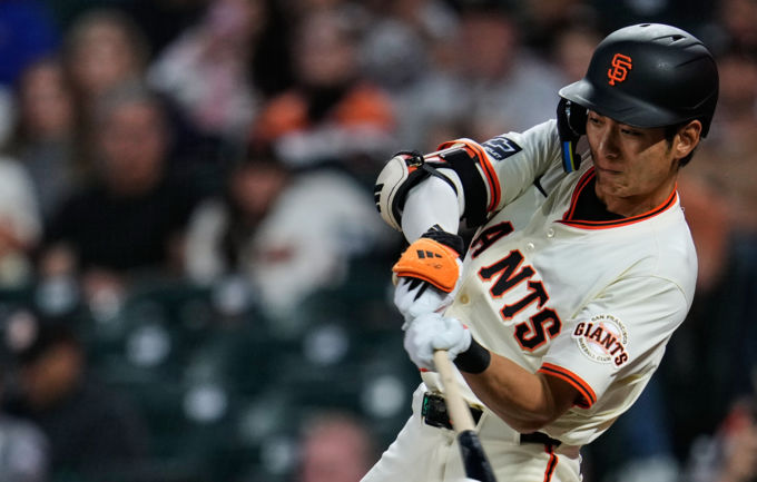 이정후, 시범경기 홈런 '쾅' 김혜성은 1안타 1타점