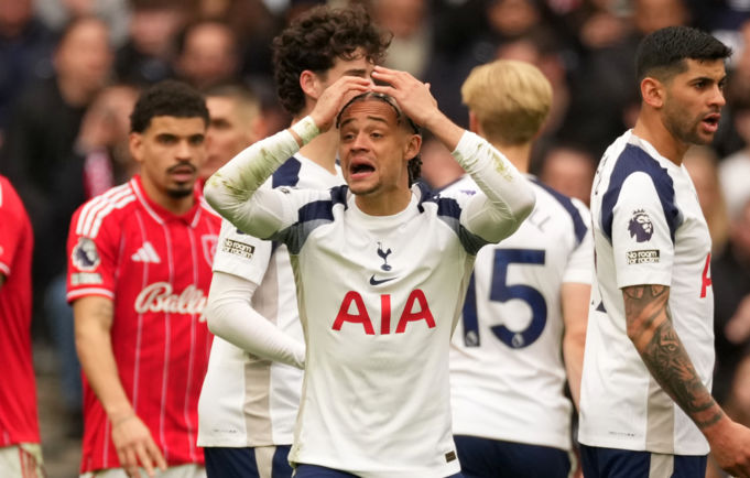 손흥민 떠난 토트넘, 49년만에 강등 위기