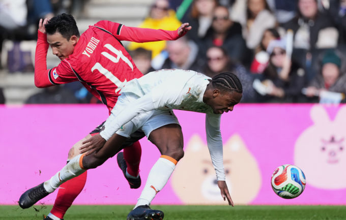 월드컵 두달 남았는데 韓 스리백 허점투성이