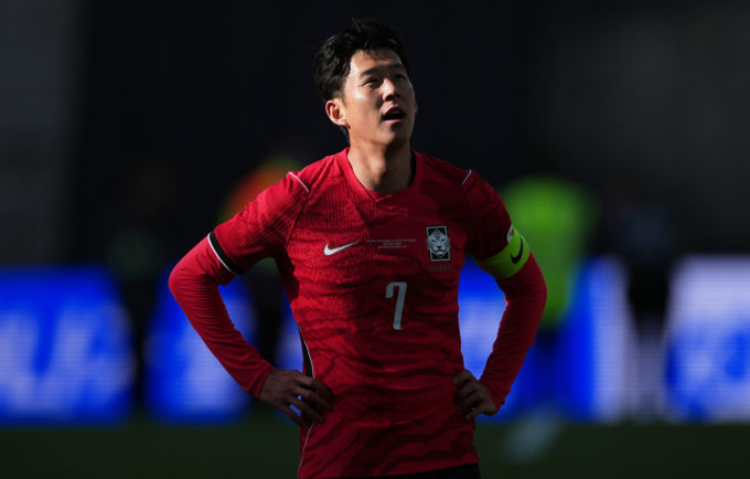 수비 붕괴 속 창끝도 무뎌 홍명보호, 돌파구 안 보여