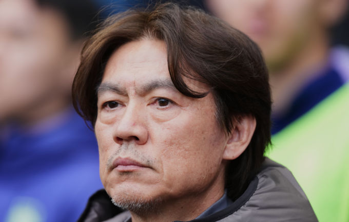 같은 스리백인데…한일 대표팀 희비