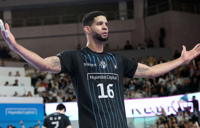 독 오른 현대캐피탈의 반격 "리버스 스윕 보여드리겠다"