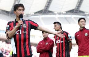 극장골 이후 뜨거운 눈물 FC서울 주장 김진수 "묘해"