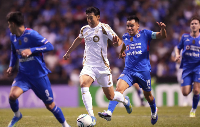 이번엔 백두산 높이 구장 손흥민 또 멕시코 원정길