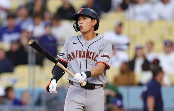 이정후, 바람처럼 날았다 MLB 데뷔 첫 장내 홈런