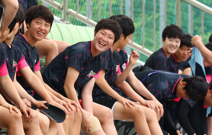 수원FC-내고향 남북대결 "장대비에도 취소는 없다"