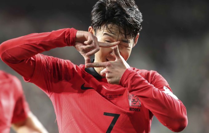 홍명호보 '원톱 딜레마'손흥민 활용법 찾아라!