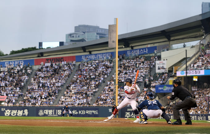 다시 살아난 두산 손아섭 '통산 안타왕' 경쟁 재점화