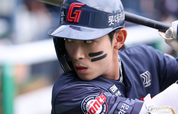 최하위 롯데 vs 연패 SSG 반등 위한 외나무다리 승부