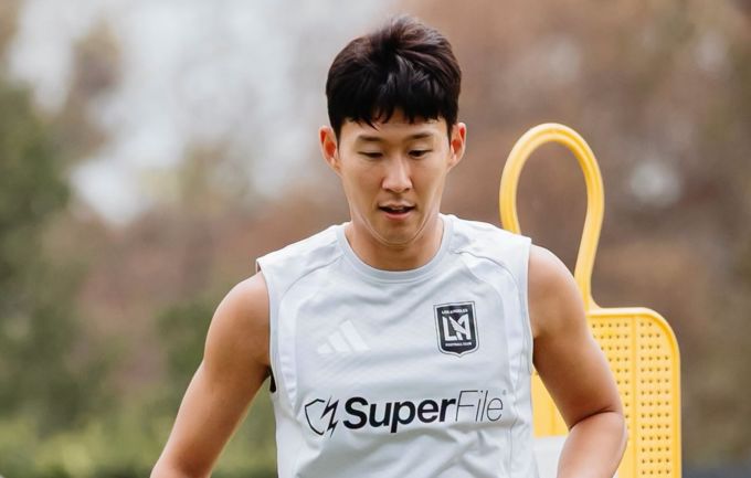 월드컵 아쉬움 뒤로하고… 손흥민, LA 더비 정조준