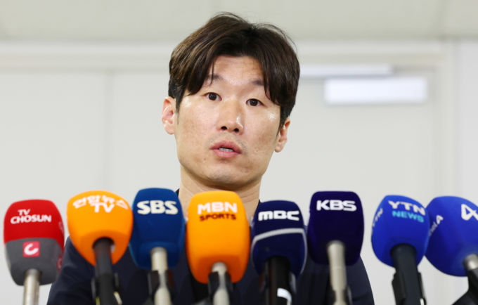 박지성 "축구협회장 선거인단 1만명 이상으로 확대 권고"